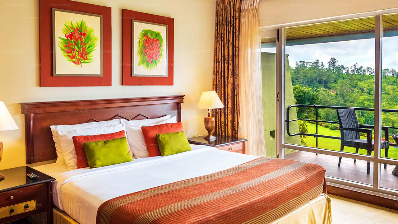 キャンディのアマヤのヒューナス滝