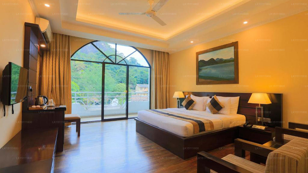 キャンディアンリーチホテル (クルネーガラ)