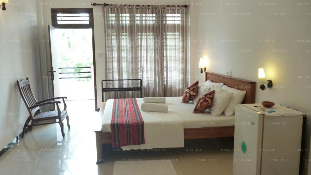 ホテルオーシャンビューコテージ (ヒッカドゥワ)