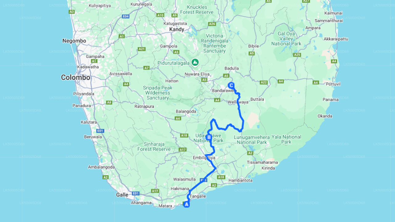 ヒリケティヤからエラへのウダワラウェサファリ付きプライベートツアー