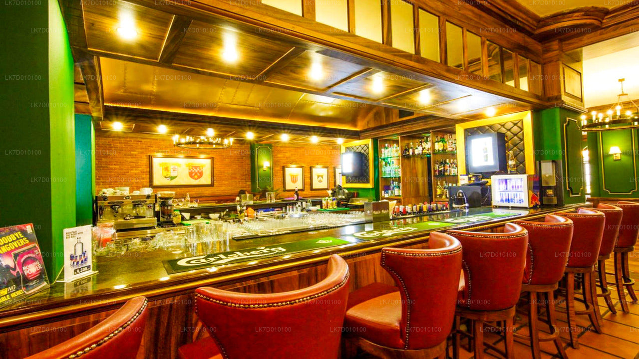 コロンボ発危険なバーウォーキングツアー