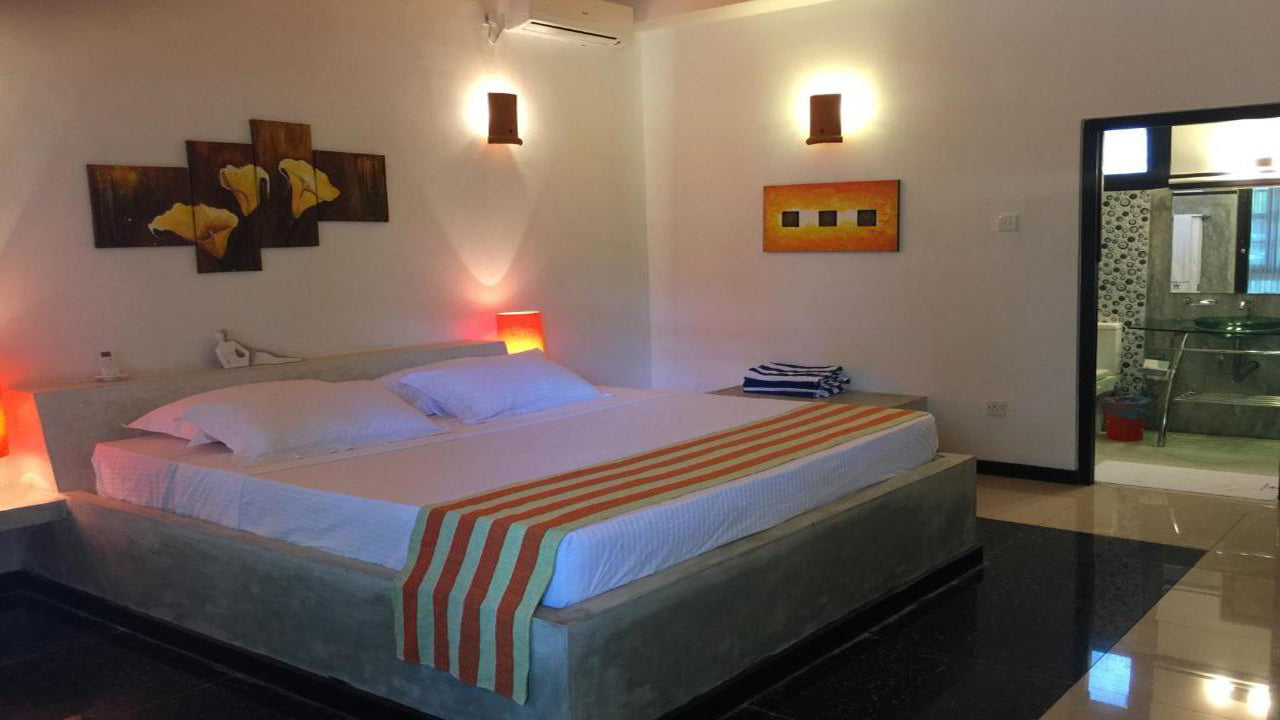 フラワーガーデンエコビレッジ、シギリヤ