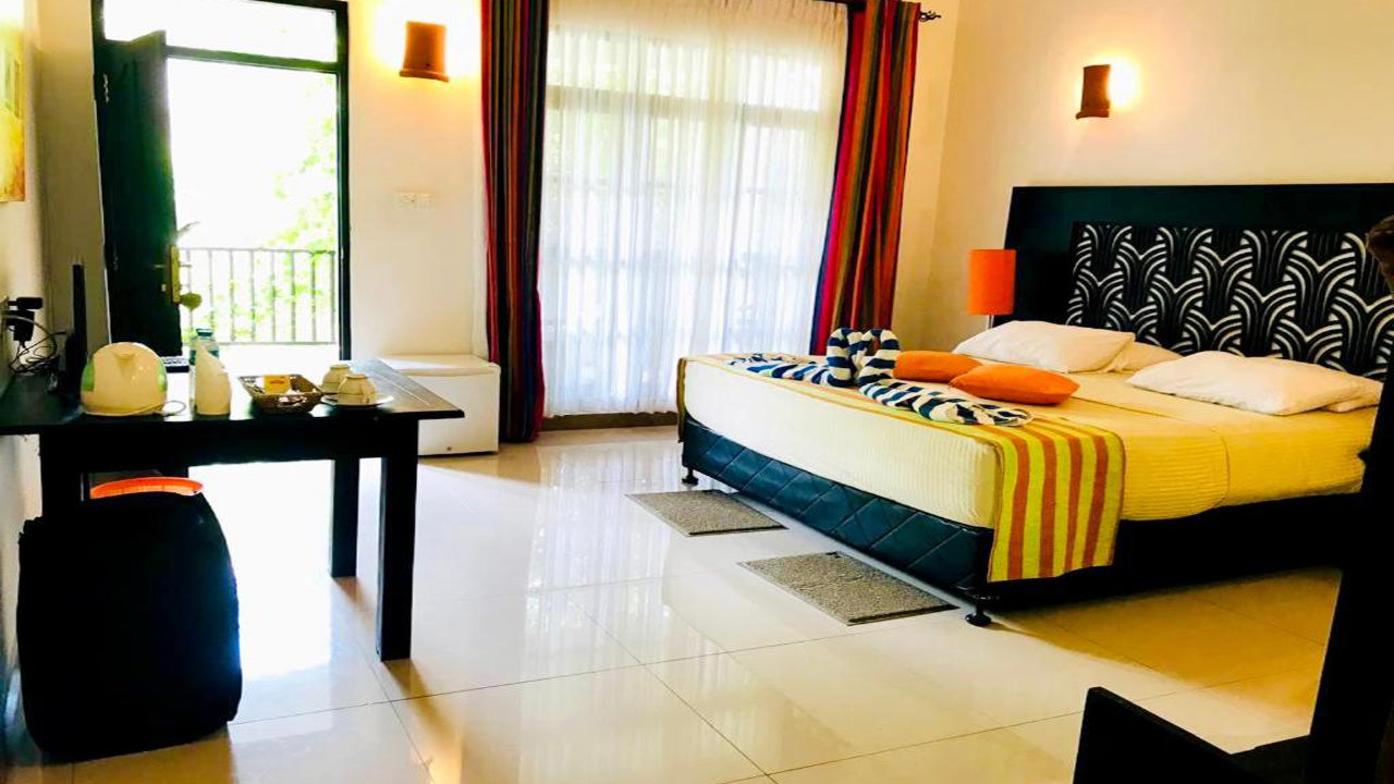 フラワーガーデンエコビレッジ、シギリヤ