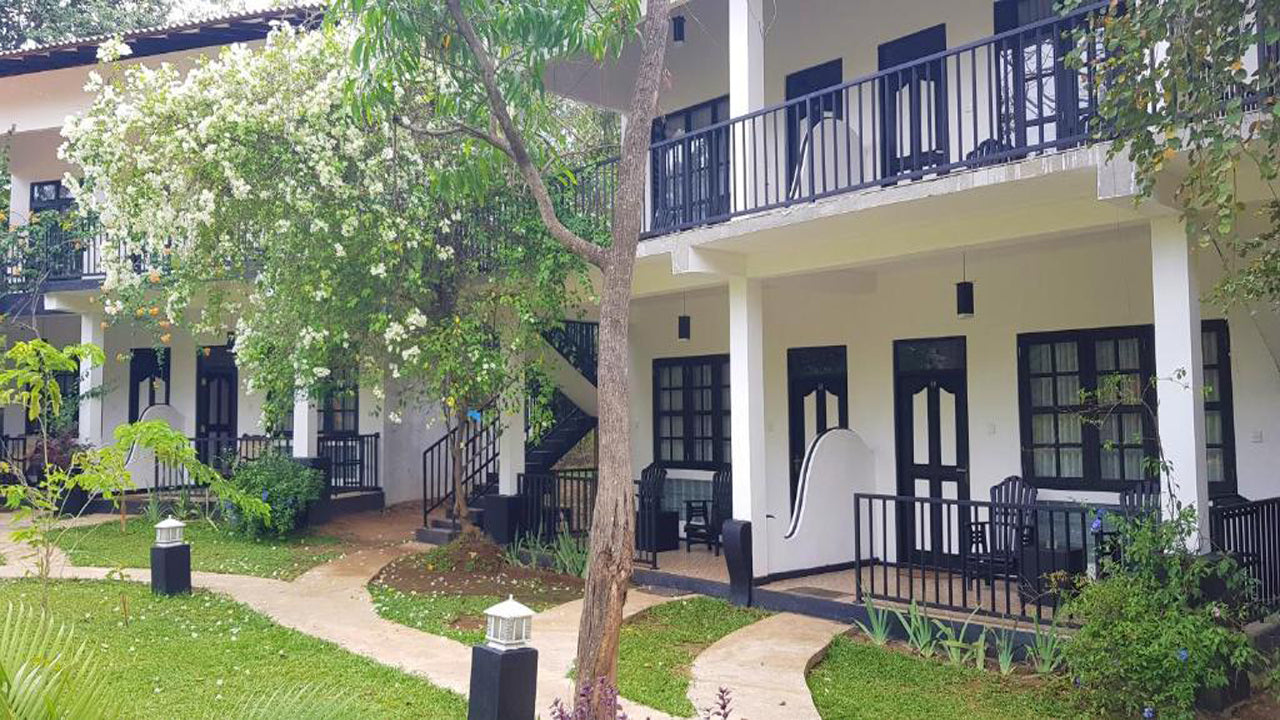 フラワーガーデンエコビレッジ、シギリヤ