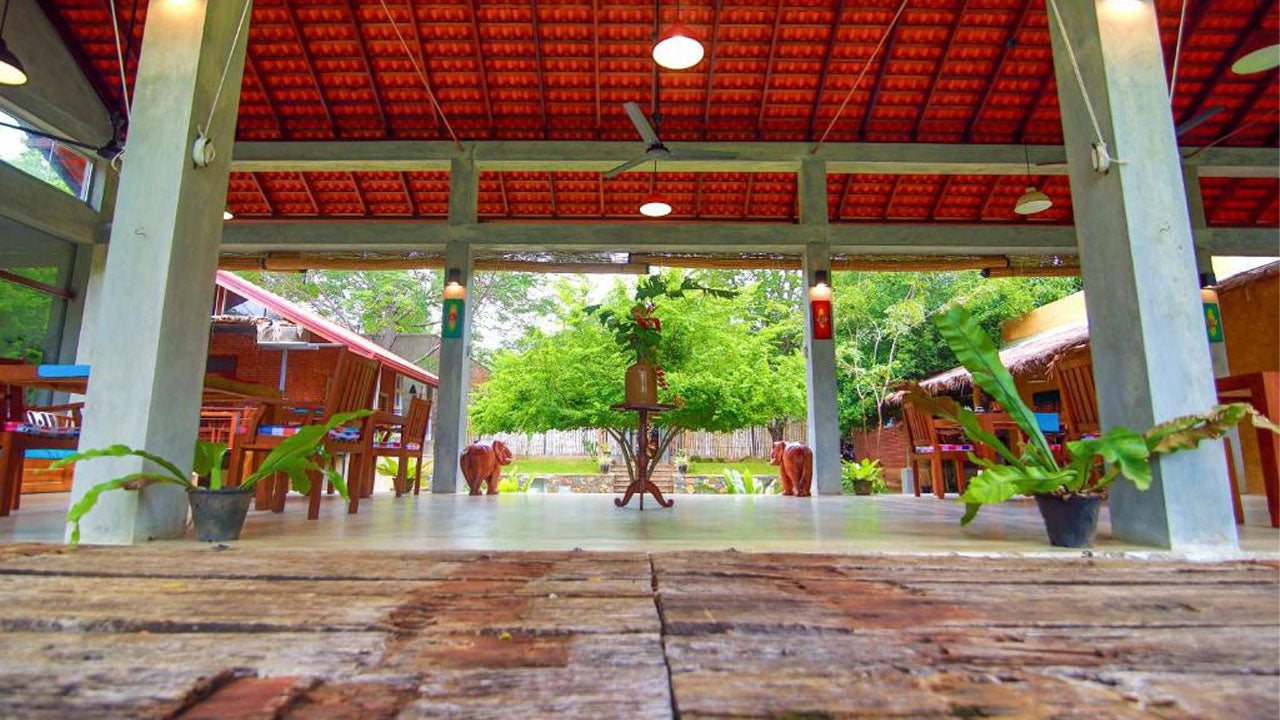 エリヤント、ウダワラウェ