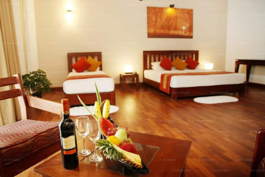 カミリビーチヴィラ、カルタラ