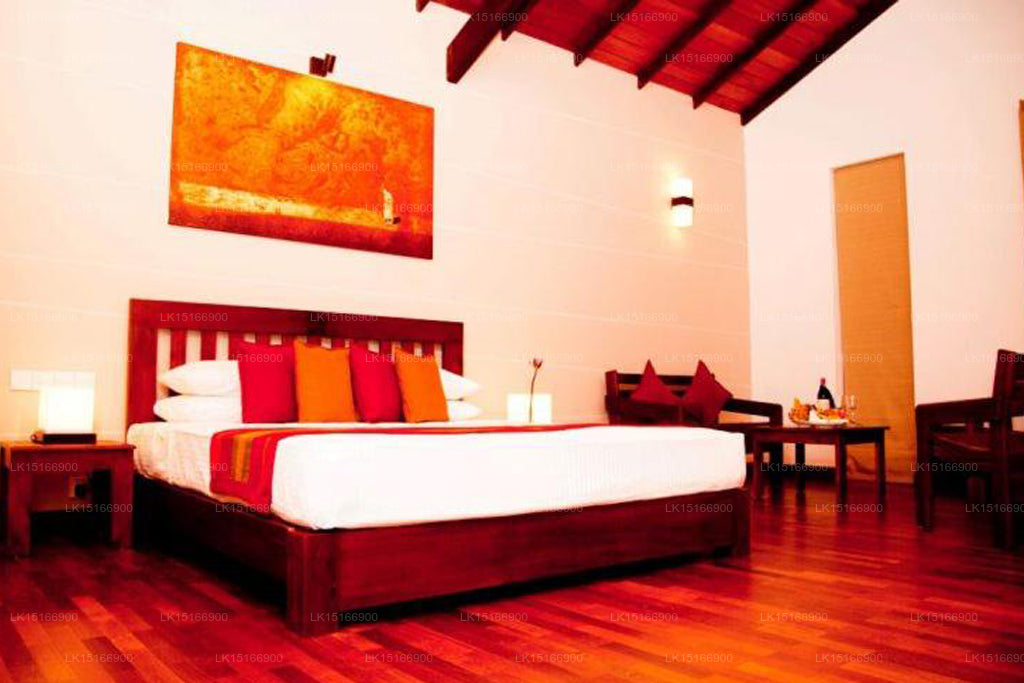 カミリビーチヴィラ、カルタラ