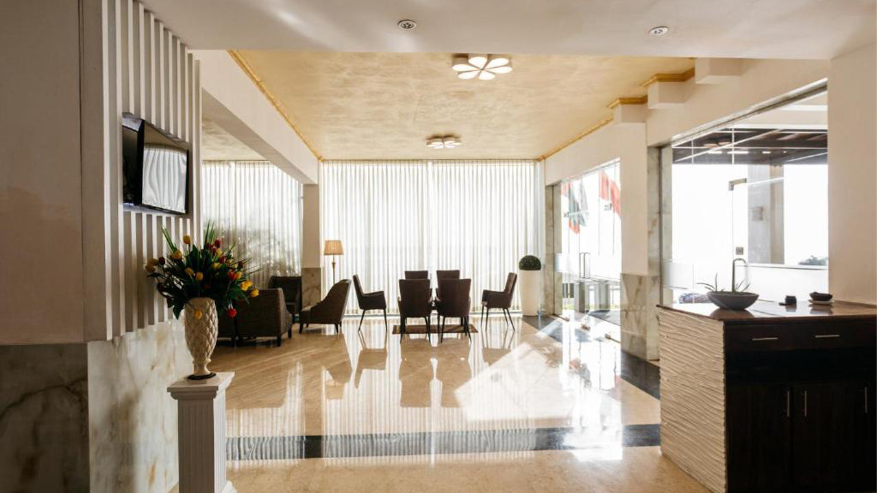 ミラージュホテルコロンボ (コロンボ)