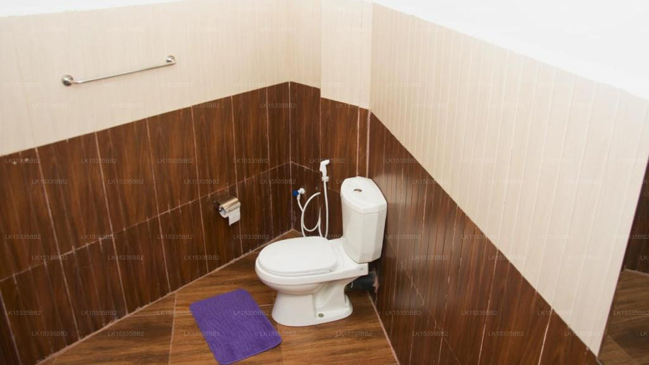 View arch wood cabin, Ella