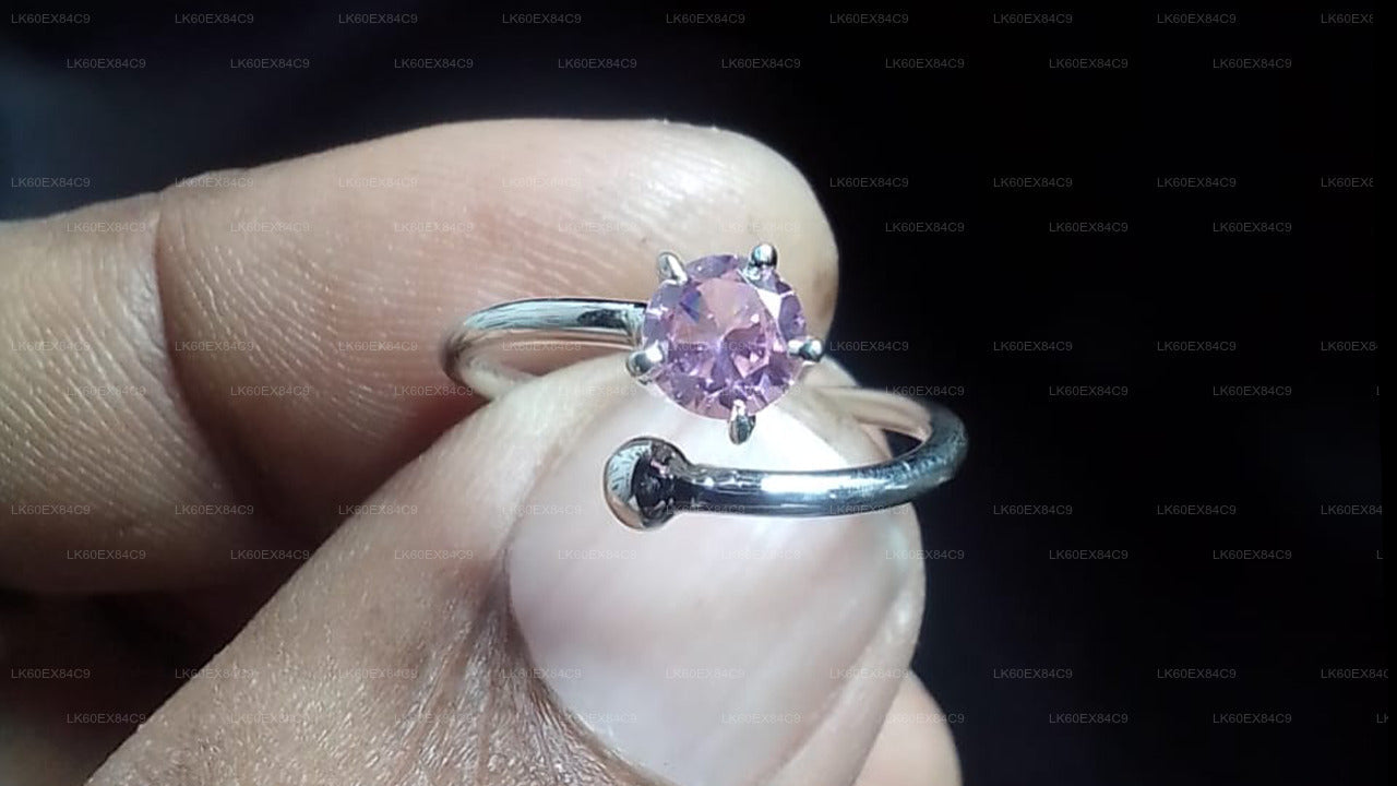 ゴールの伝統的な宝石とジュエリーのワークショップ