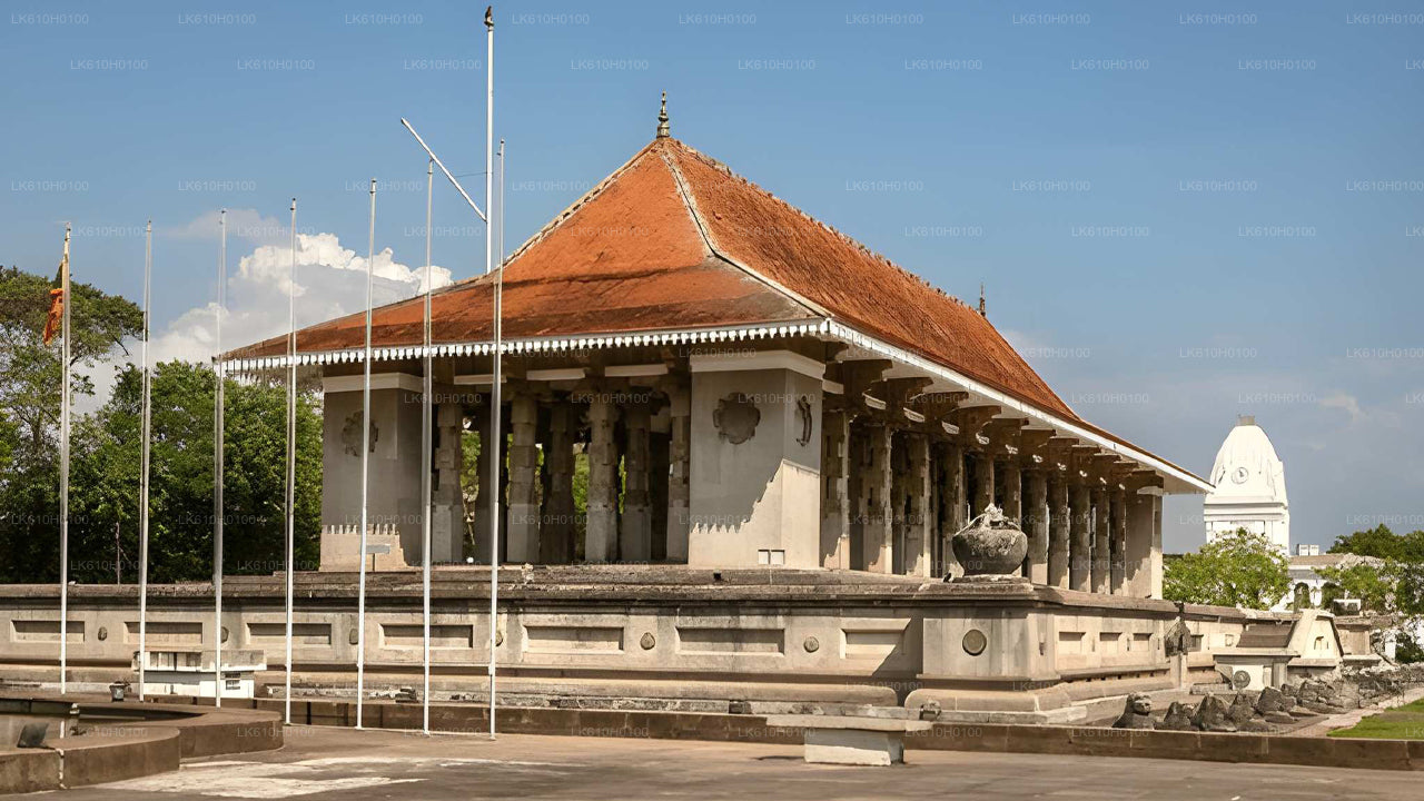 アフンガラ発コロンボ市内観光
