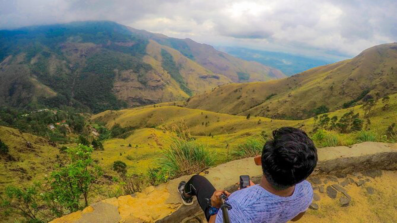 ノンパレイル・トレイルでのハイキング