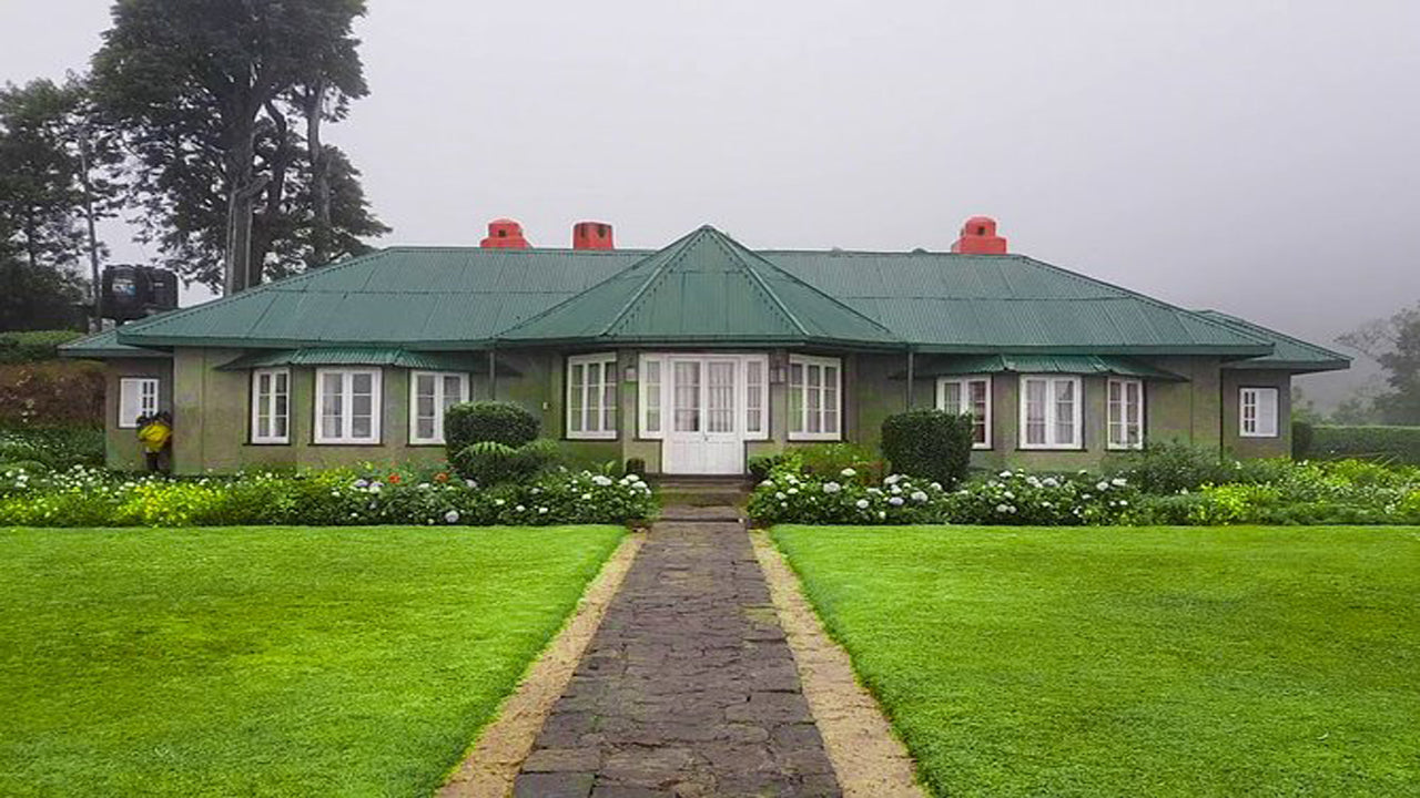 ノンパレイル・トレイルでのハイキング