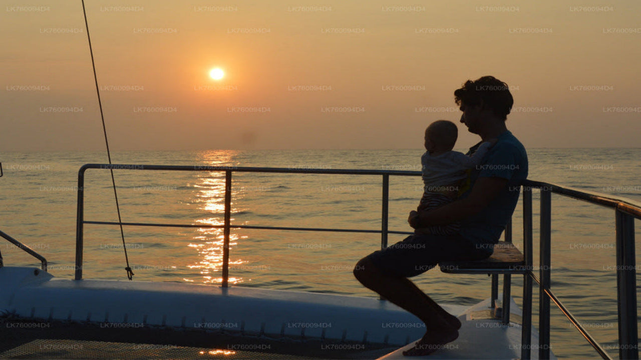 ミリッサからの2時間のヨットクルーズ