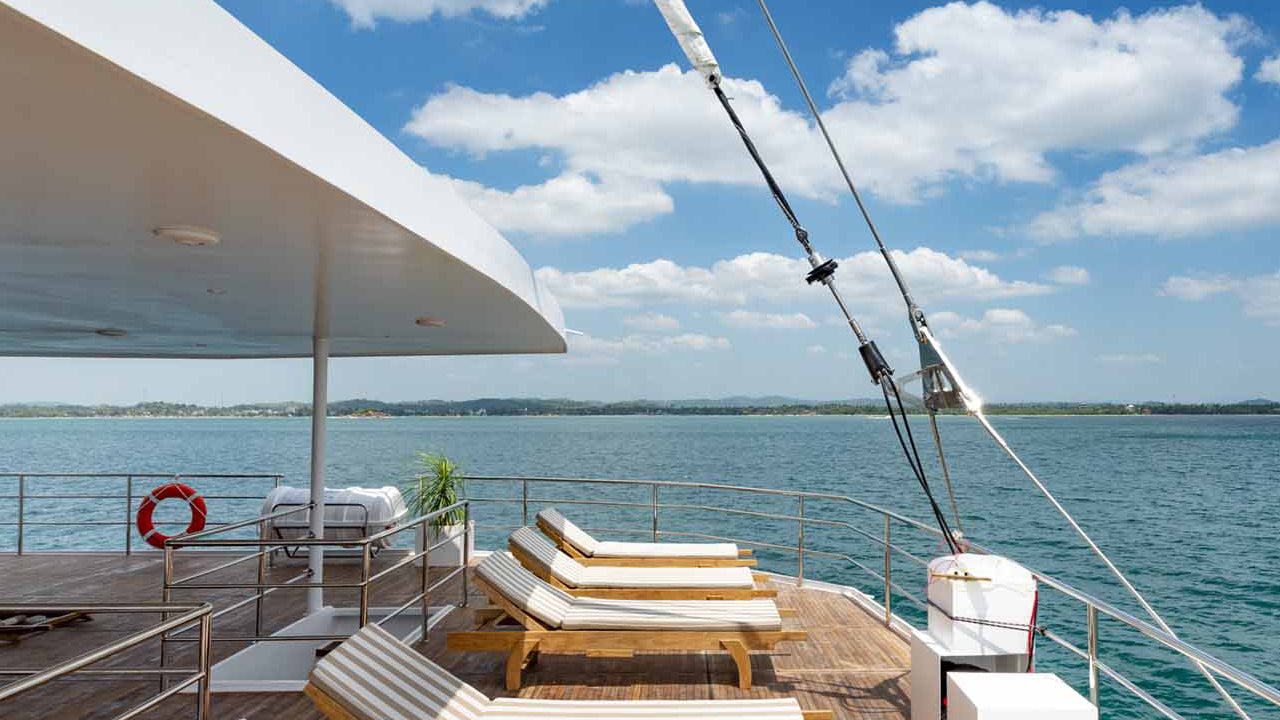 2-Night Cruise Experience from Mirissa on Ocean Diamond