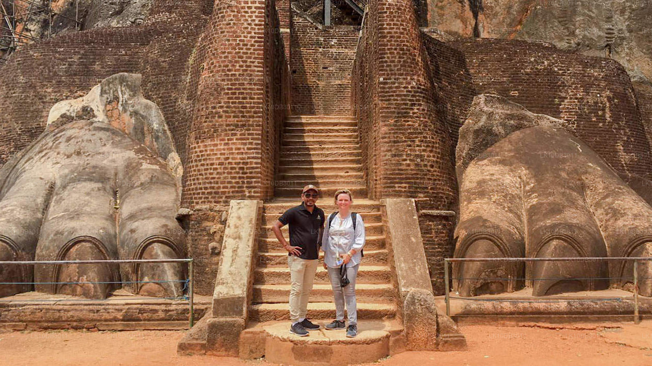 ПУТЕШЕСТВИЕ ВОКРУГ ЦЕЙЛОНА (13 日)