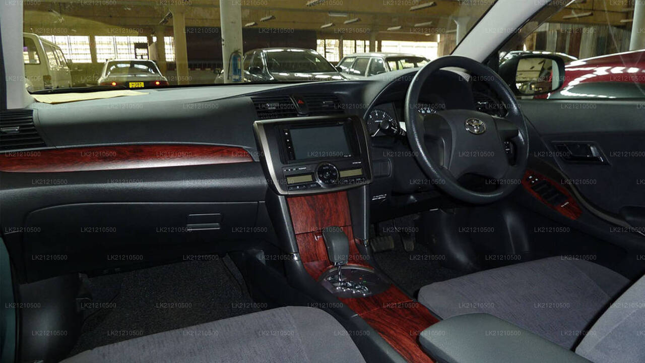トヨタ アリオン 260 普通車（自動運転車）